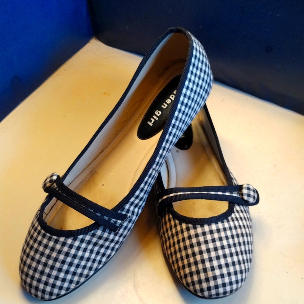 Madden Girl flats